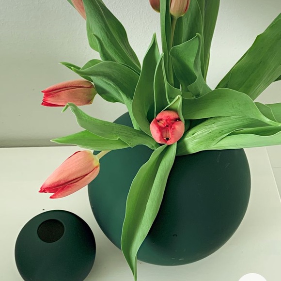 Retro Ball Design Vase - Picture 7 of 7